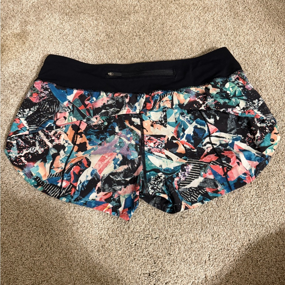 Lululemon’s Women’s Speed Up Low Rise Lined 2.5”